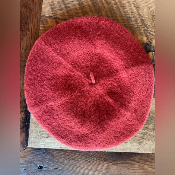 Burnt Orange Beret - Picture 1 of 4